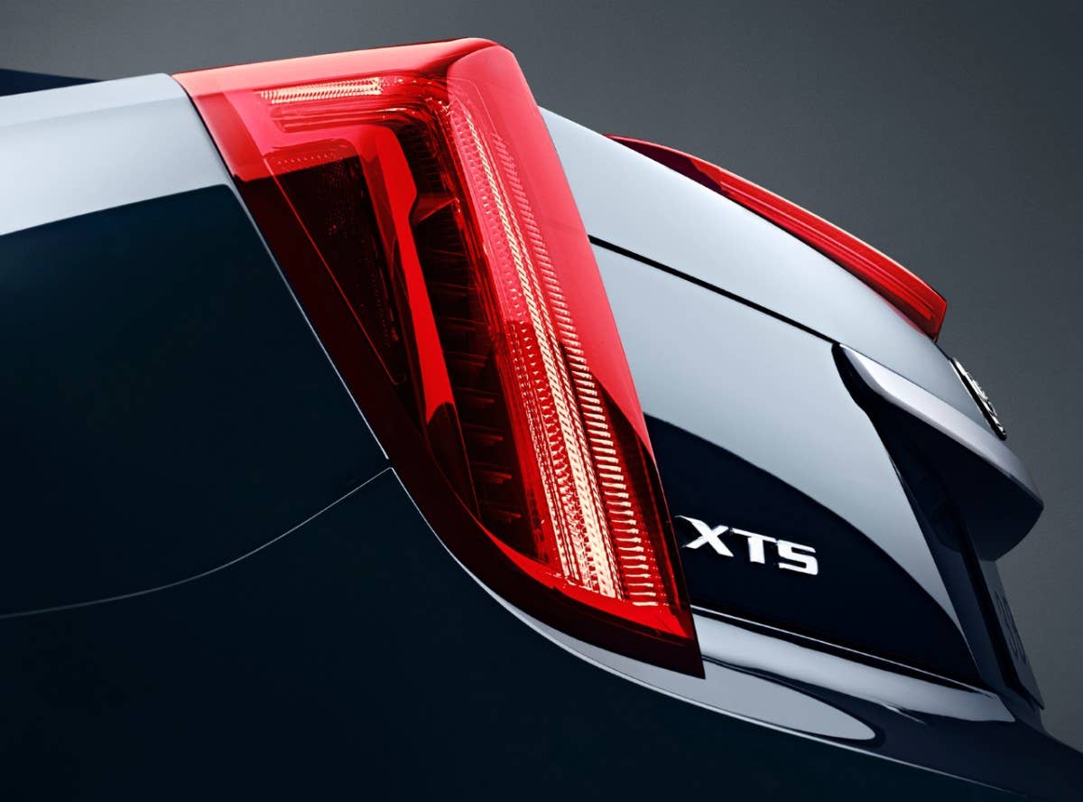 2014 Cadillac XTS tail lamps