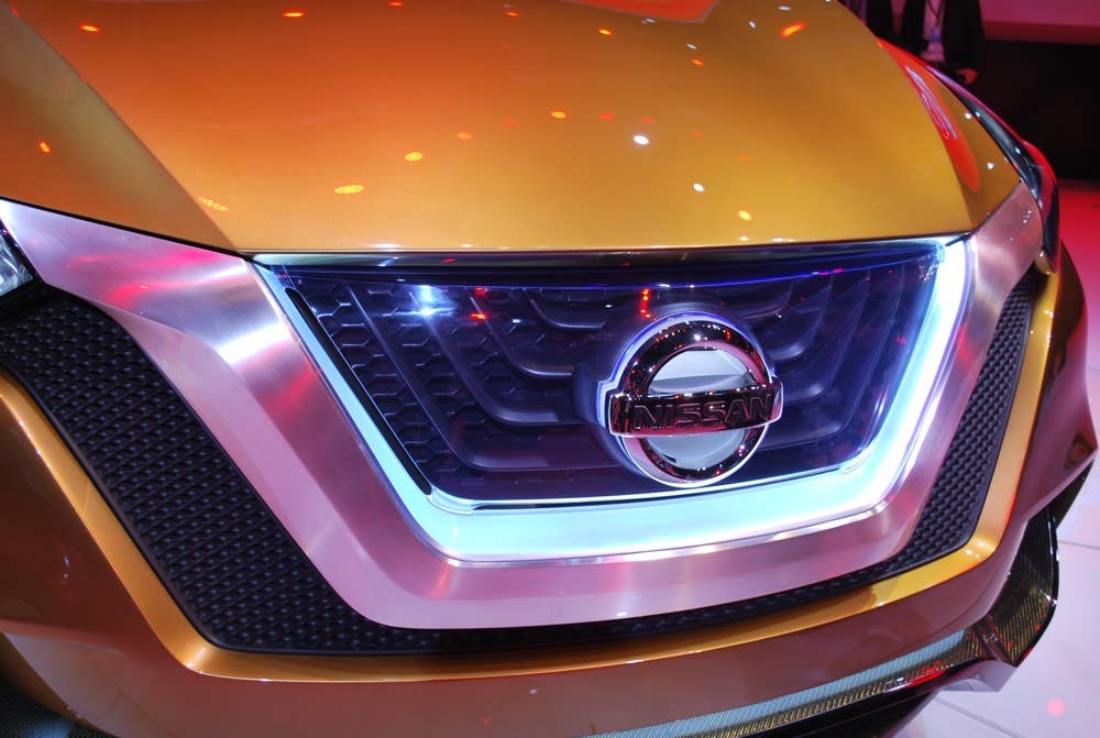 nissan resonance concept