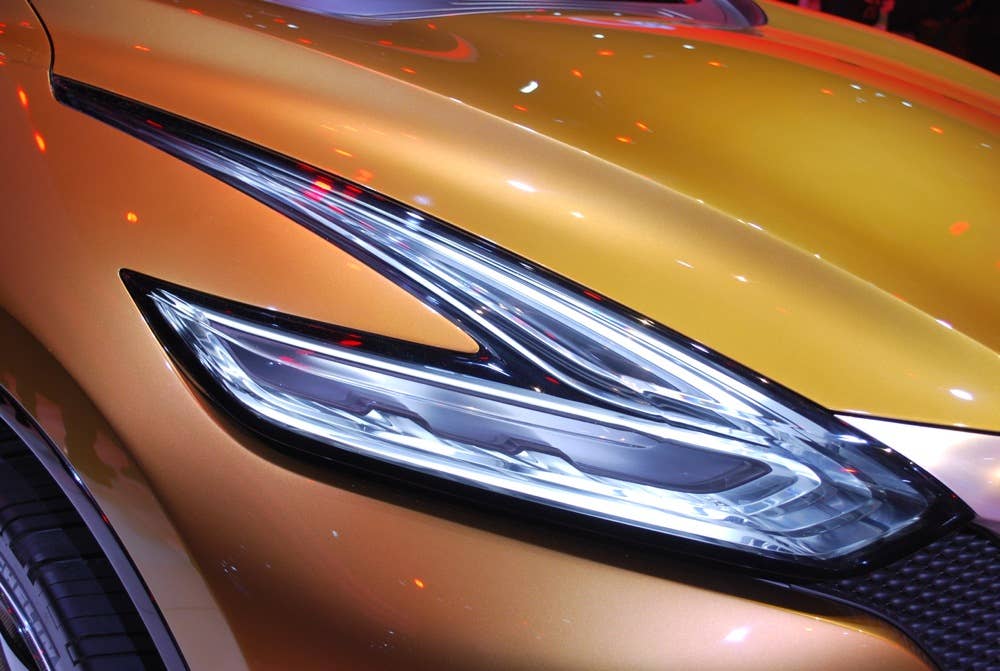 nissan resonance concept