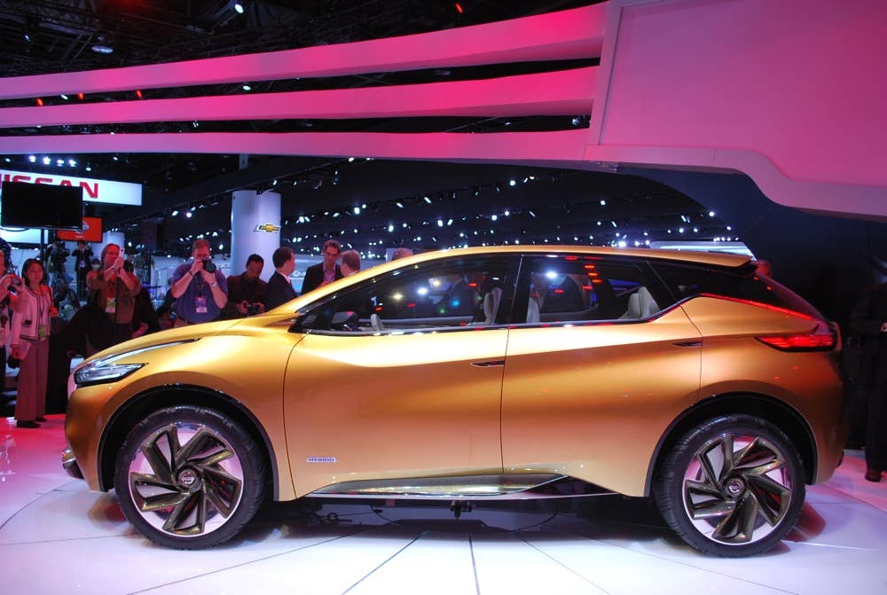 nissan resonance concept