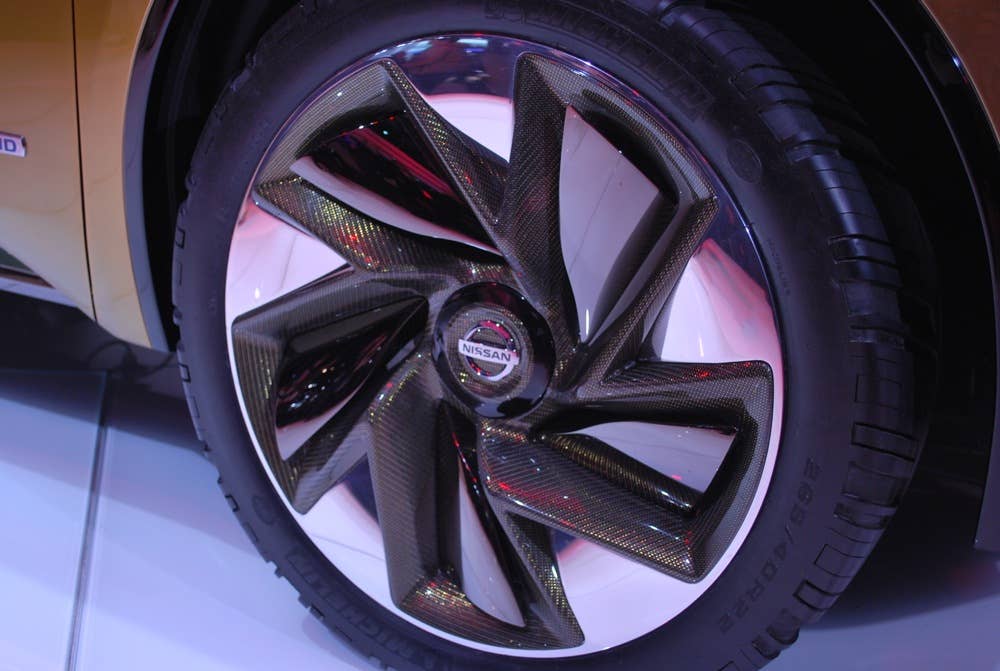 nissan resonance concept