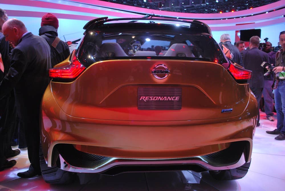 nissan resonance concept
