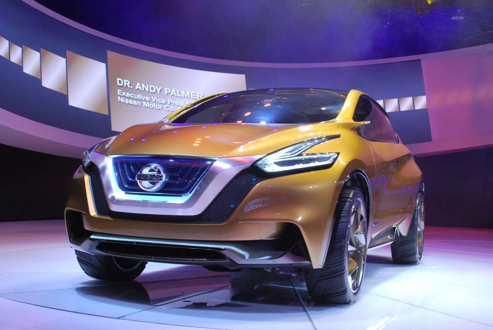 nissan resonance concept