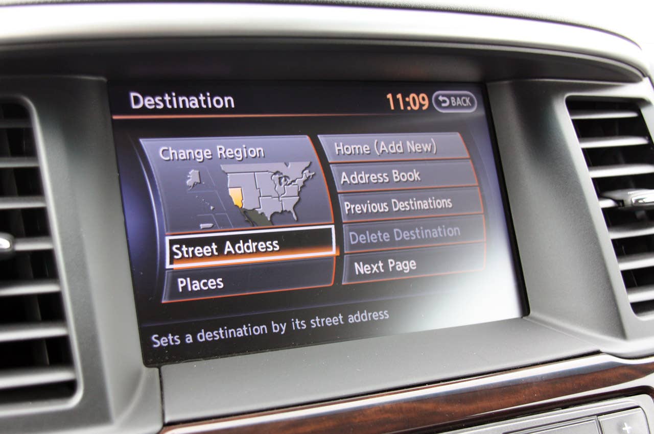 2013 Nissan Pathfinder navigation system