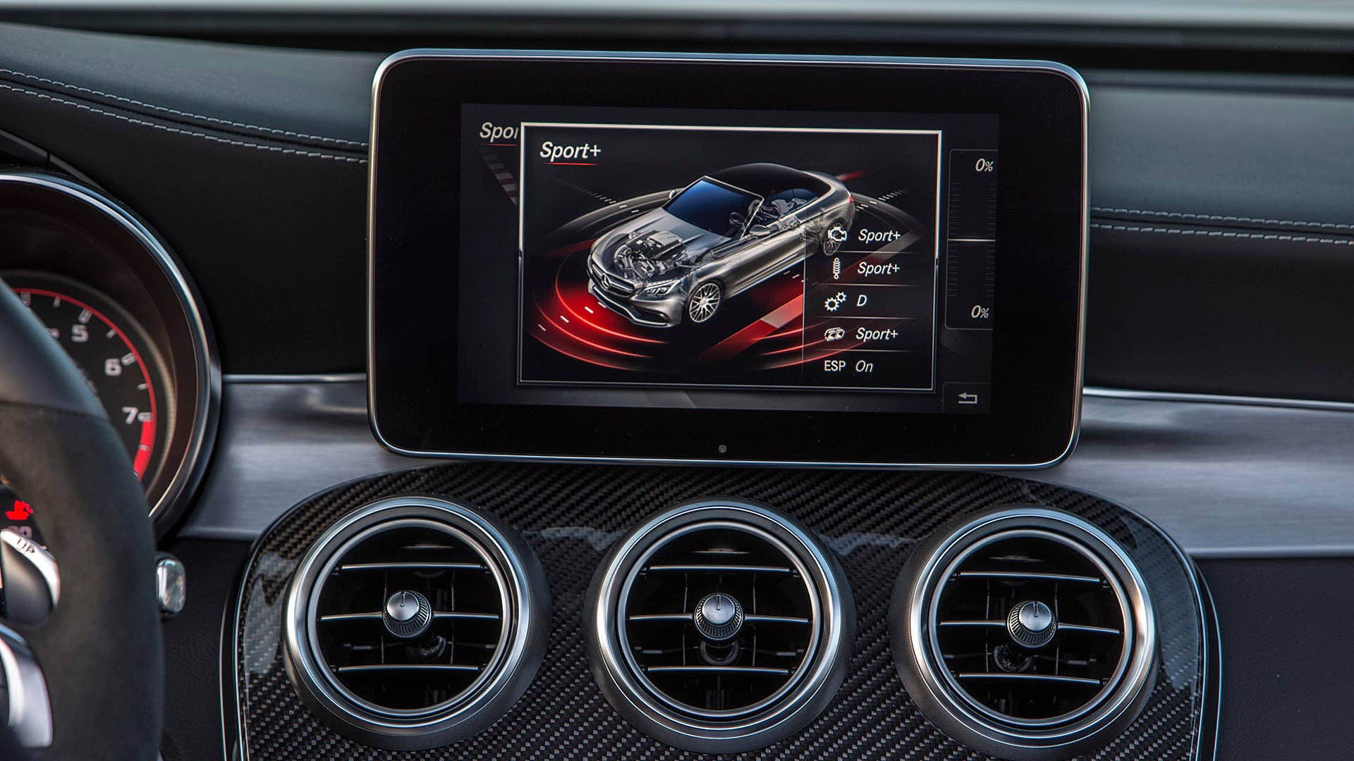 2017 Mercedes-AMG C63 S Cabriolet infotainment system
