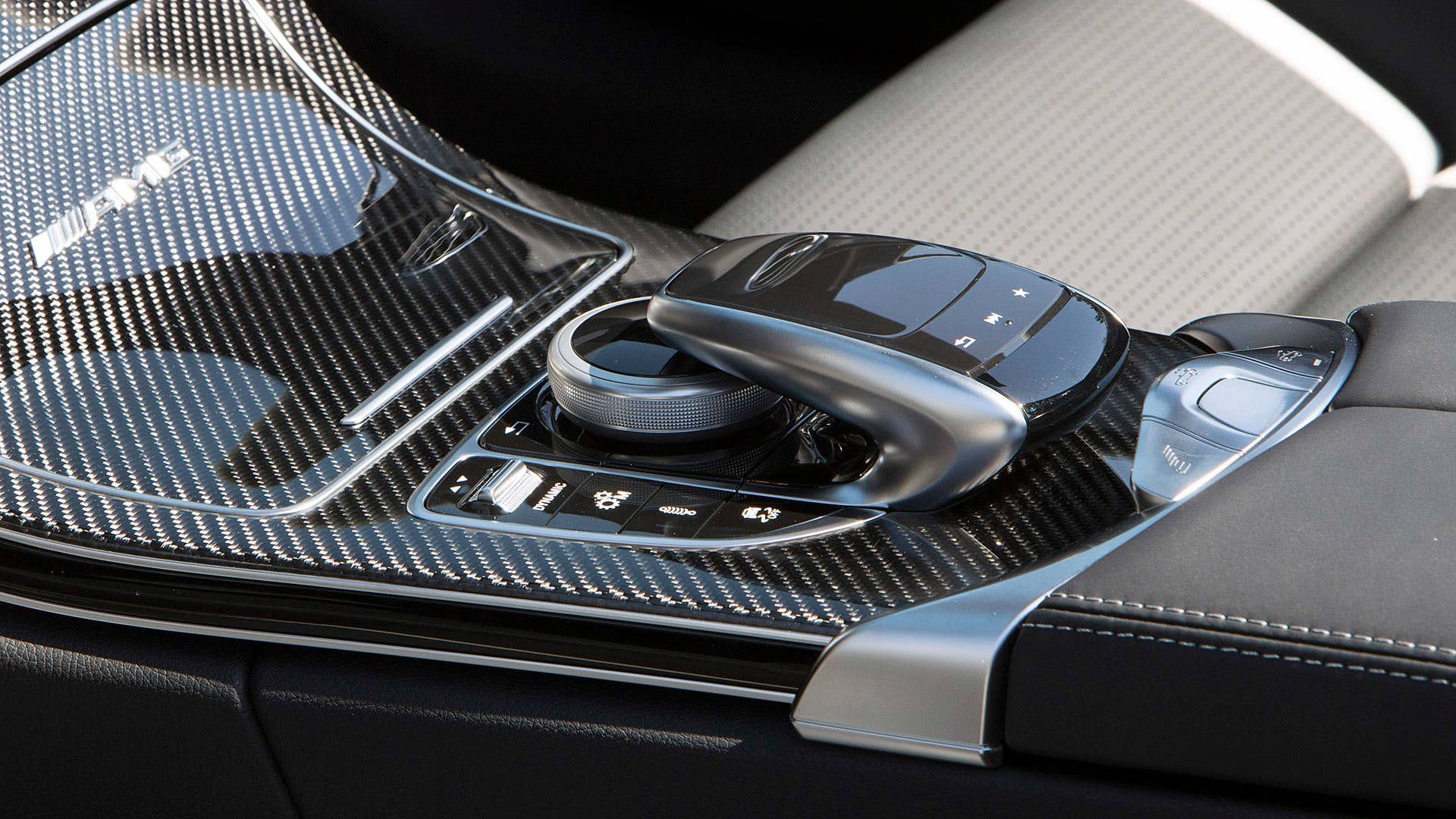 2017 Mercedes-AMG C63 S Cabriolet infotainment system controller