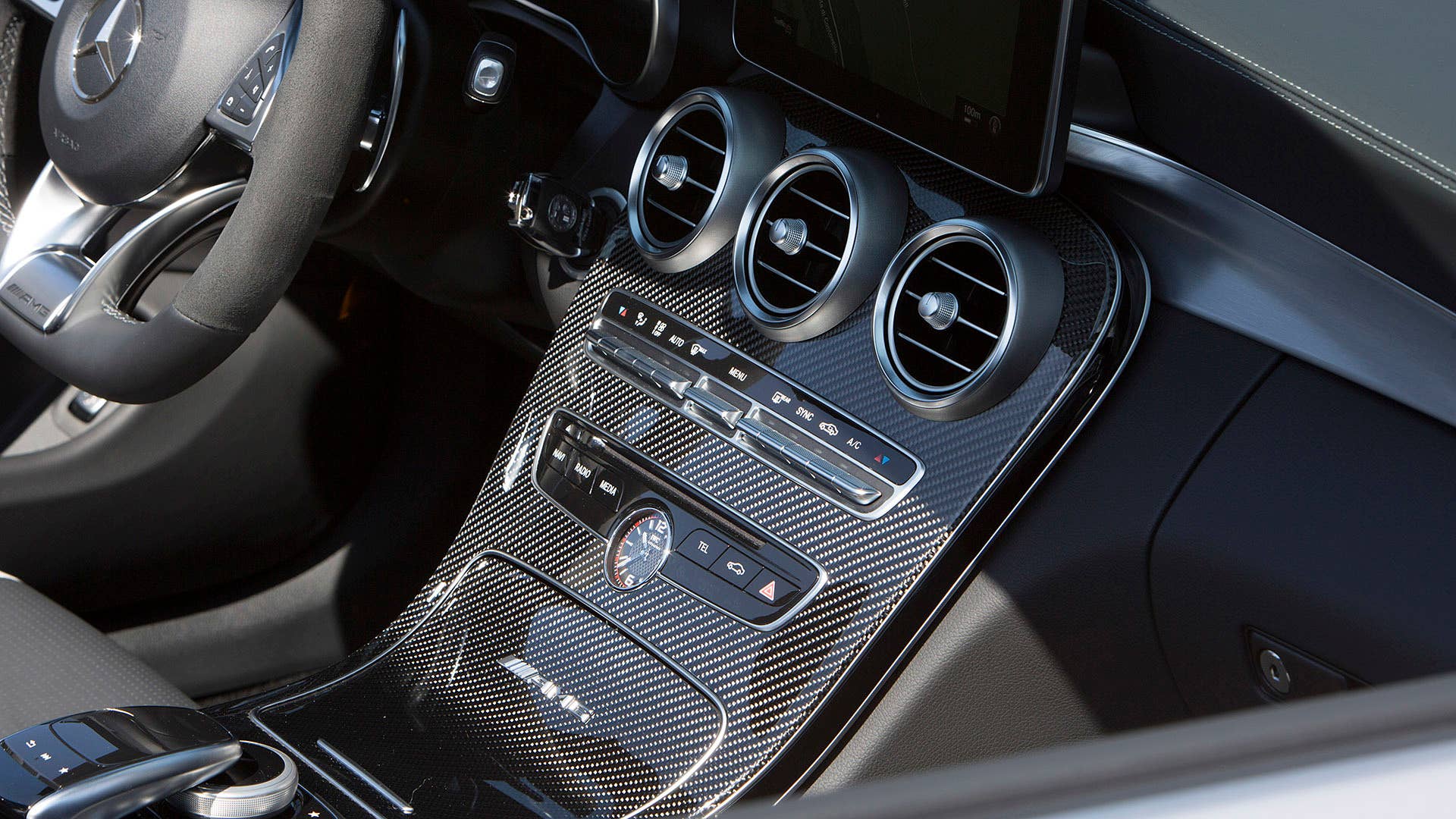 2017 Mercedes-AMG C63 S Cabriolet instrument panel