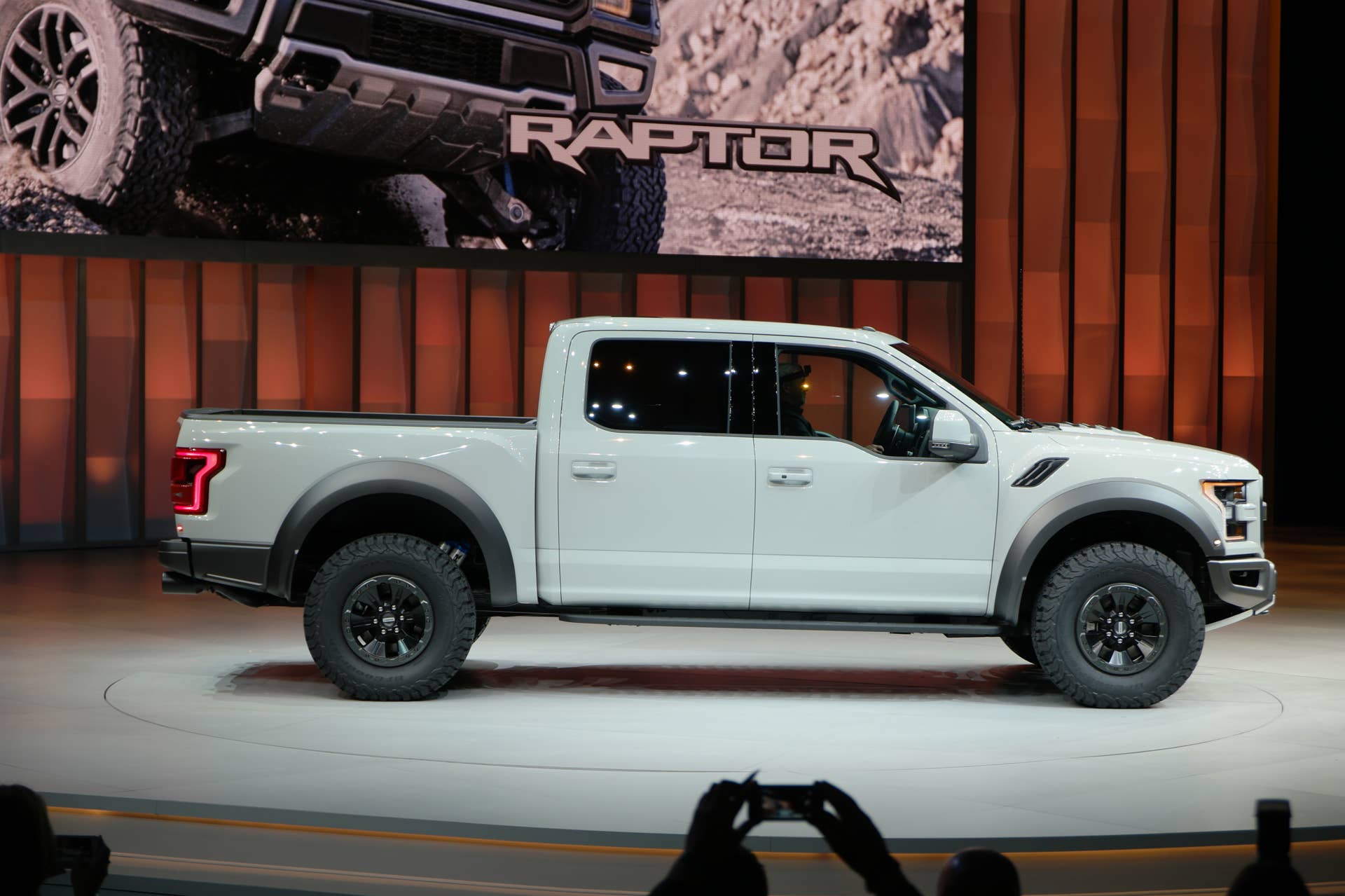 2017 Ford F-150 Raptor SuperCrew