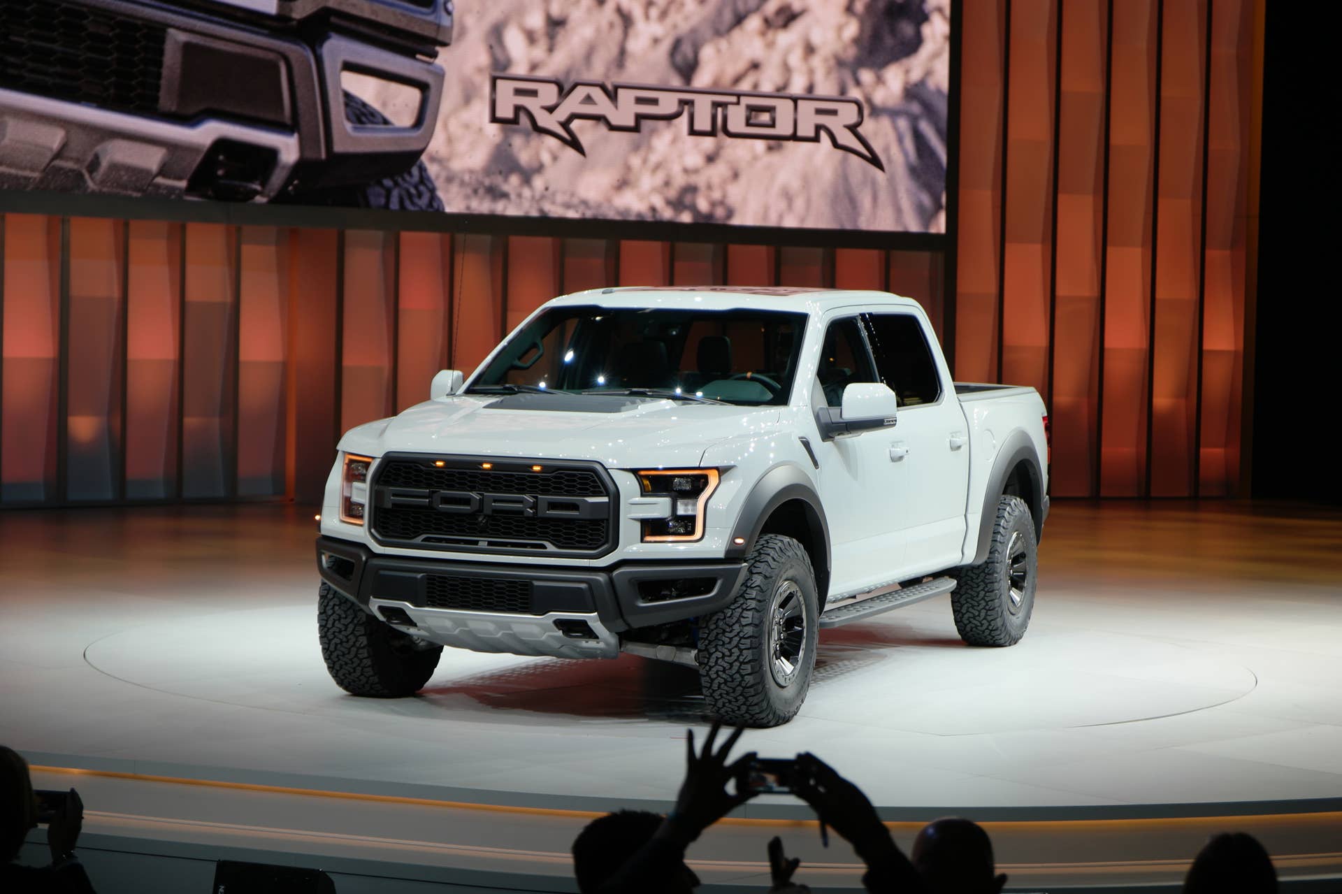 2017 Ford F-150 Raptor SuperCrew