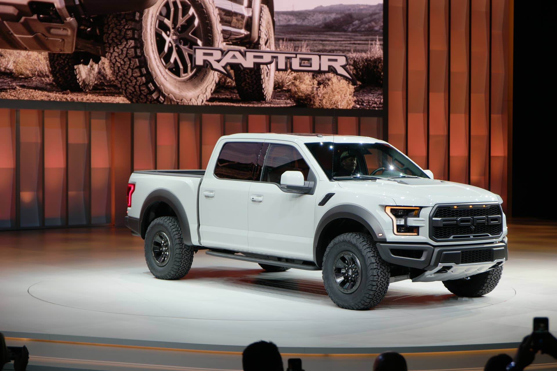 2017 Ford F-150 Raptor SuperCrew