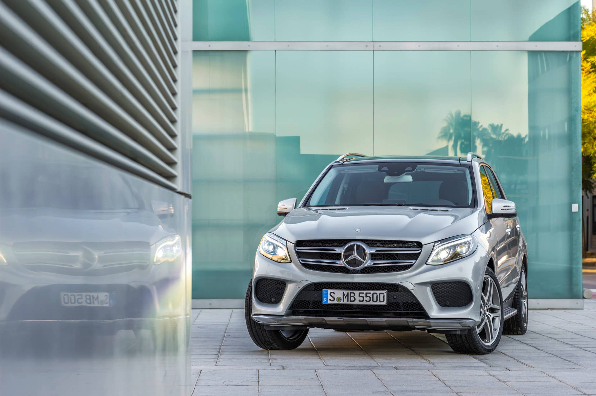 mercedes gle550e reflected