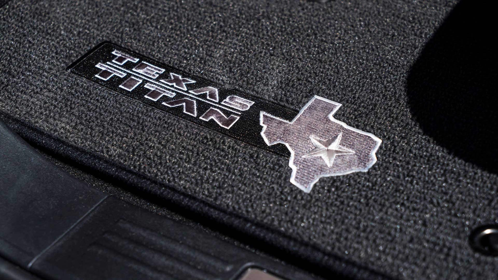 2017 Nissan Texas Titan Floormat Interior