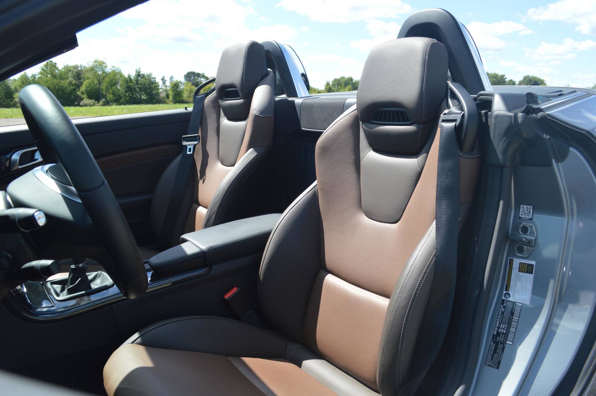 2015 mercedes-benz slk250 seats brown black