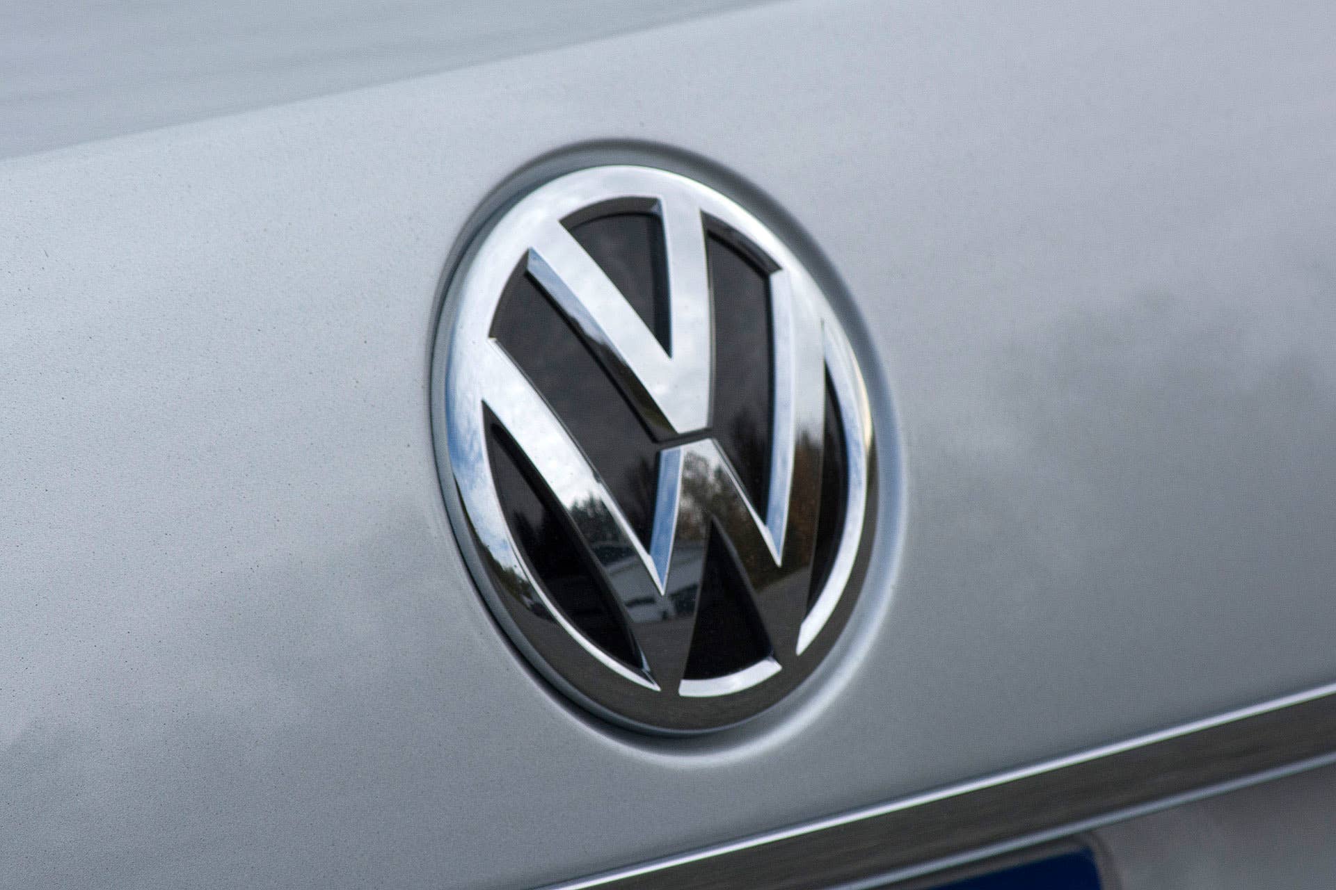 2016 Volkswagen Passat logo
