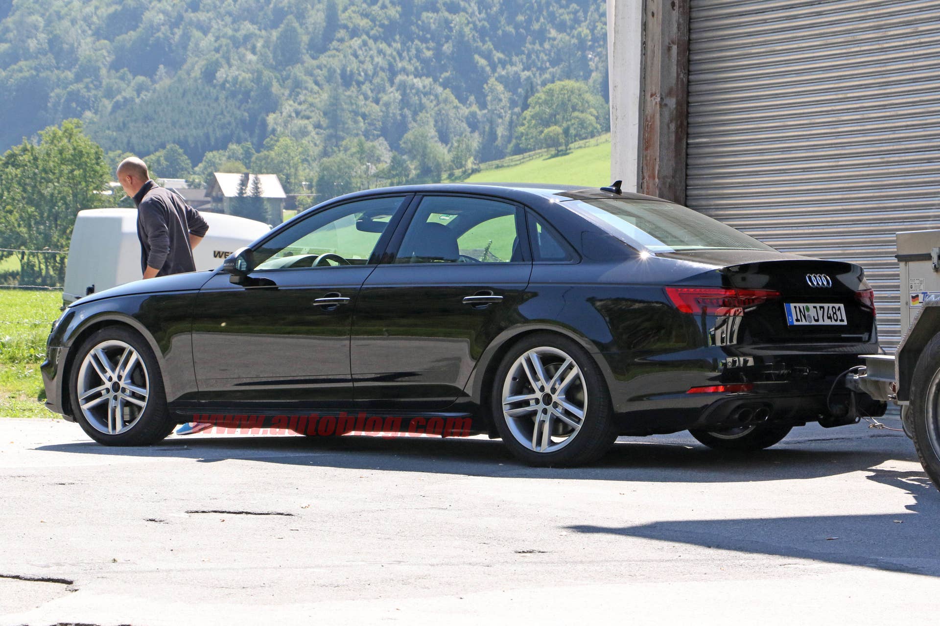 2017 Audi S4 spied rear 3/4