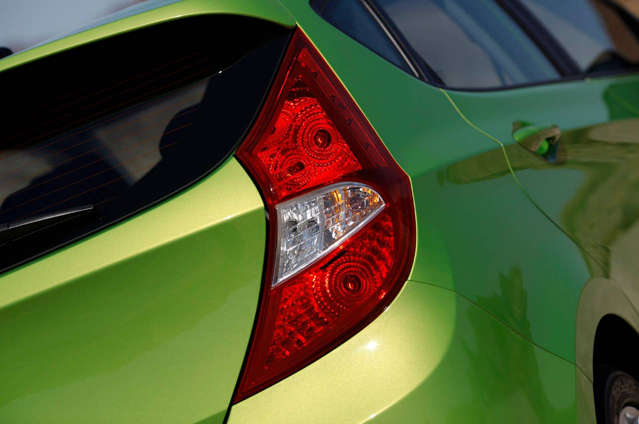 2012 Hyundai Accent Five-Door taillight