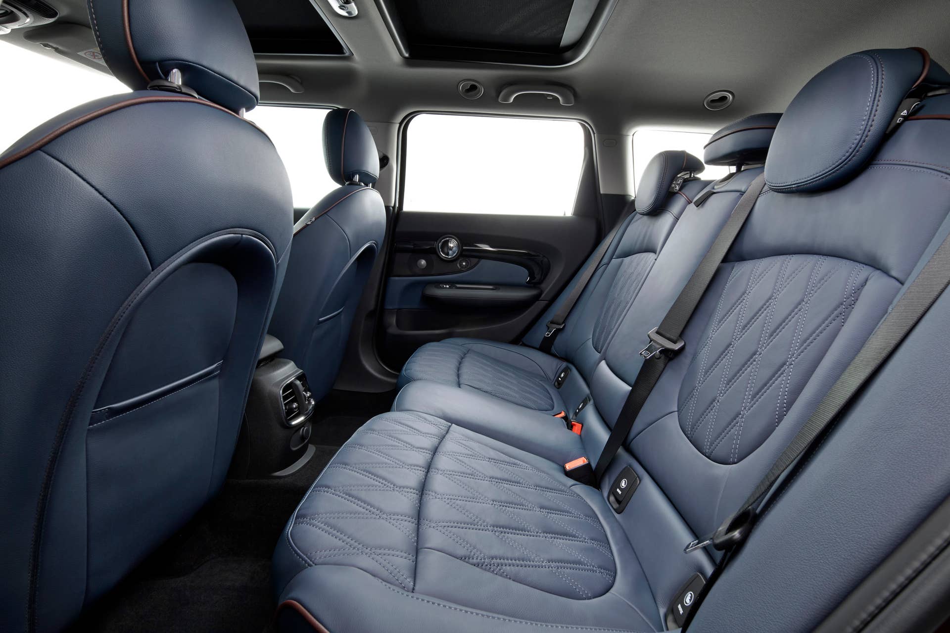 2016 Mini Clubman interior
