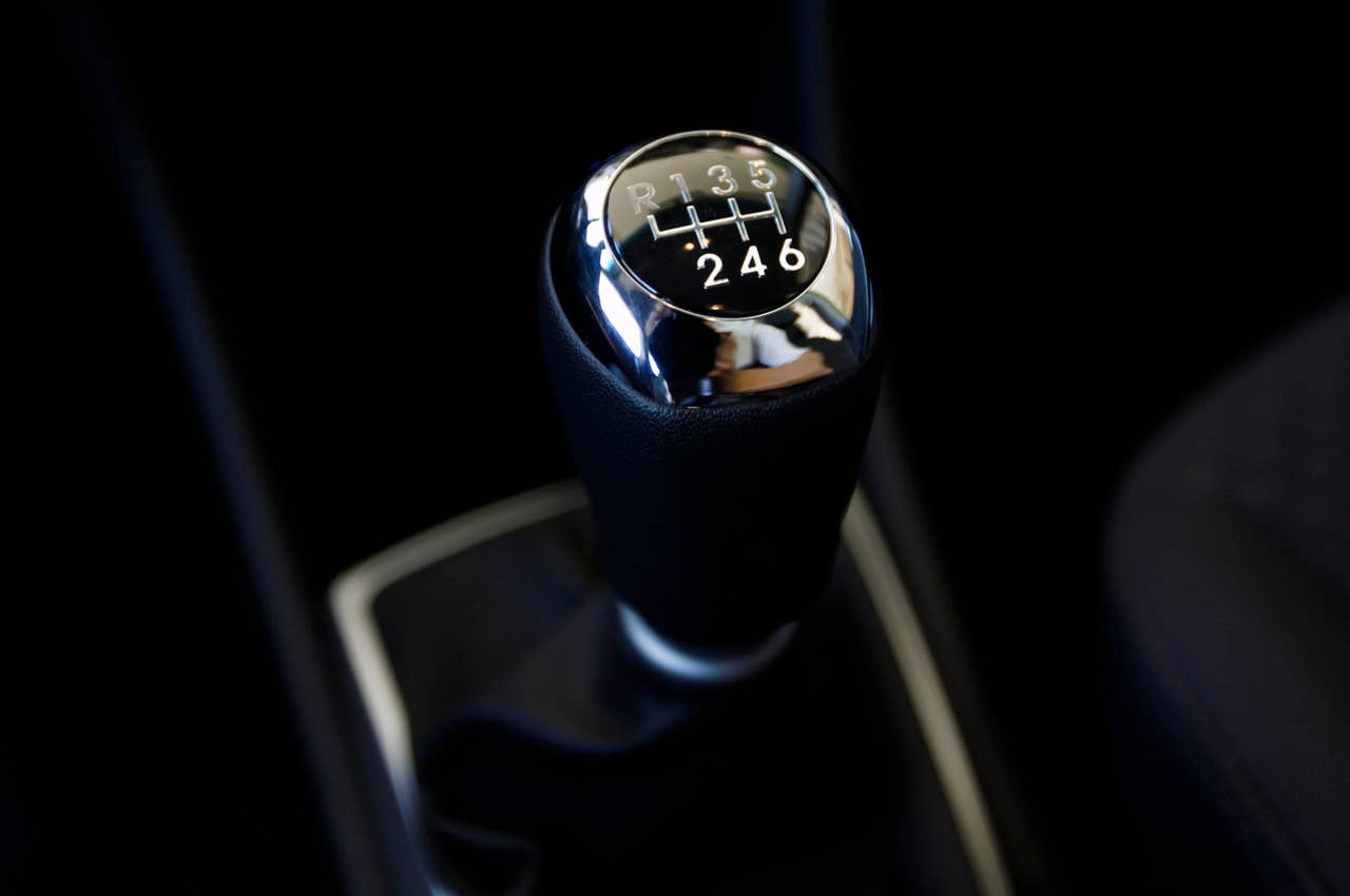 2012 Hyundai Accent Five-Door shifter