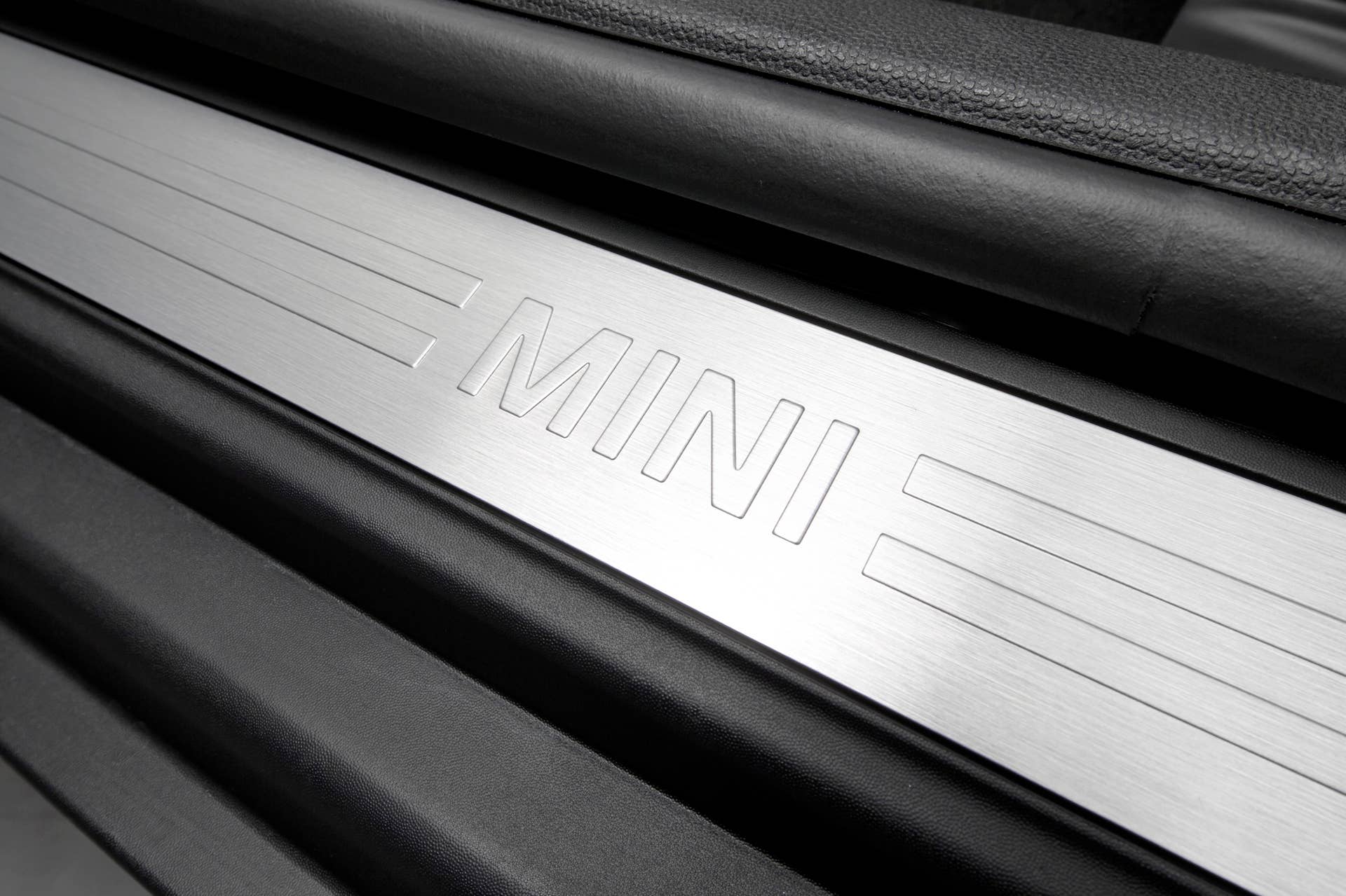 2016 Mini Clubman sill plate