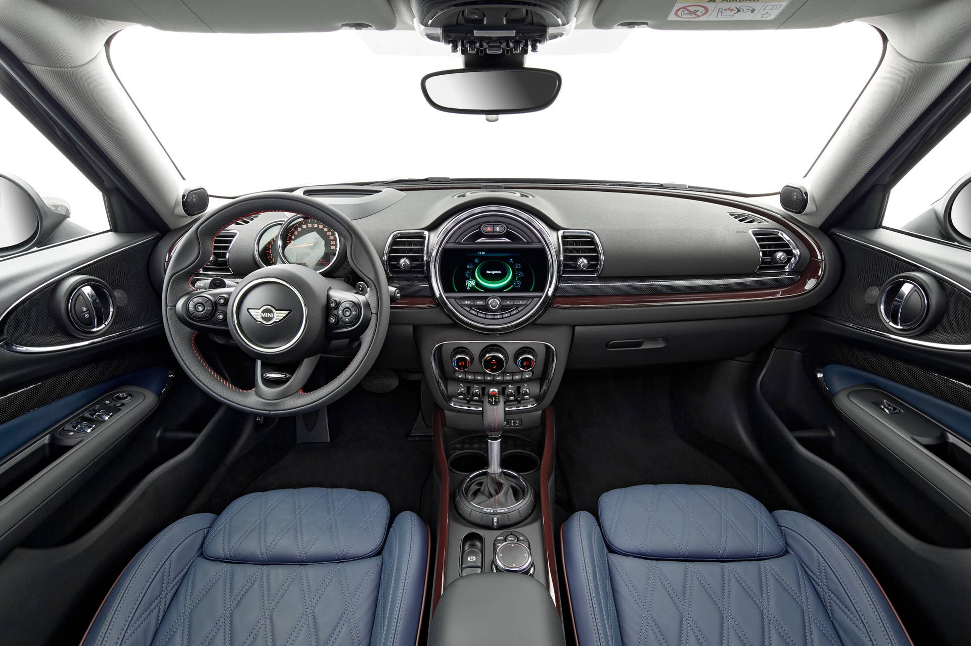 2016 Mini Clubman cabin interior