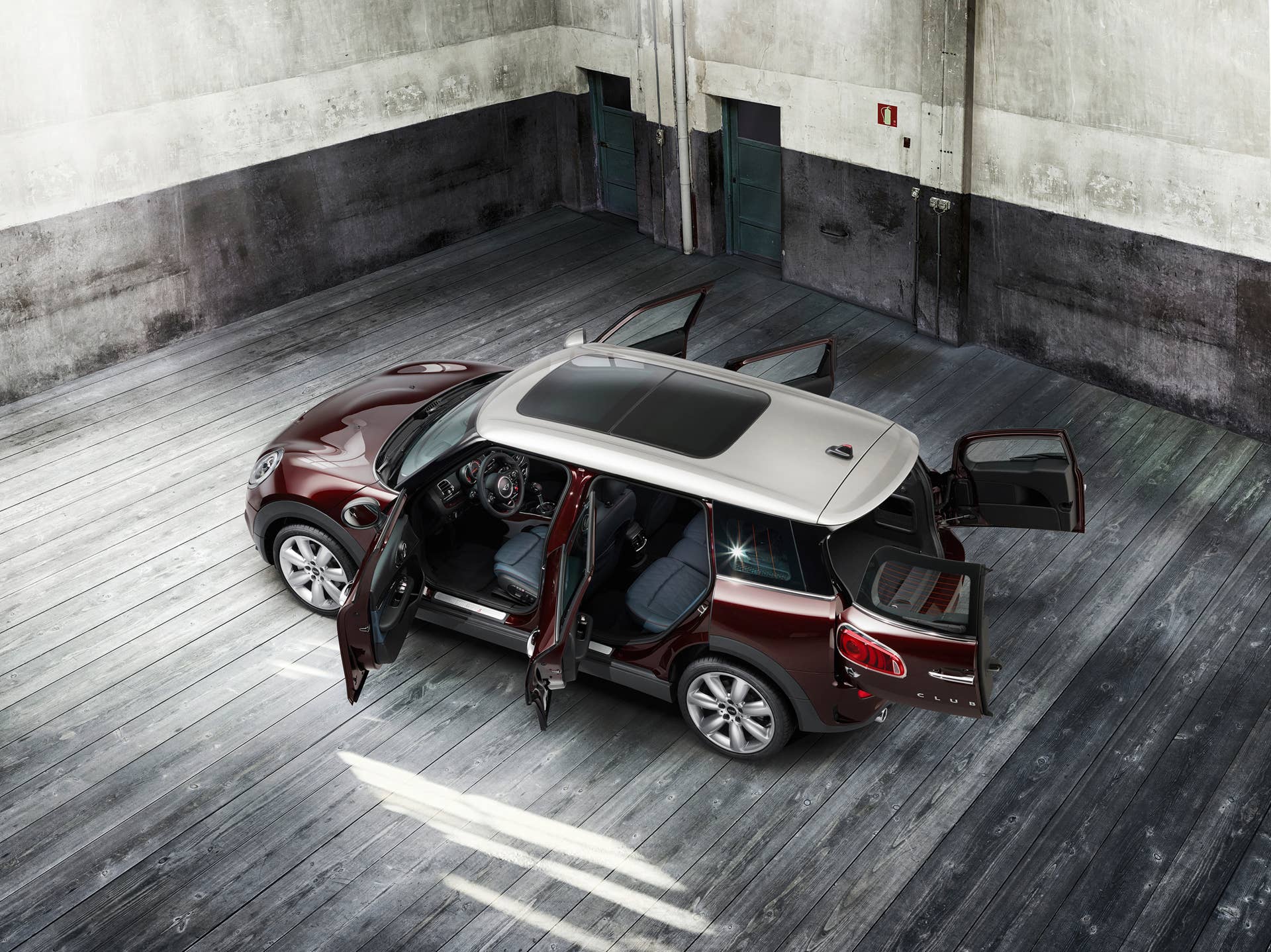 2016 Mini Cooper S Clubman rear above 3/4 doors