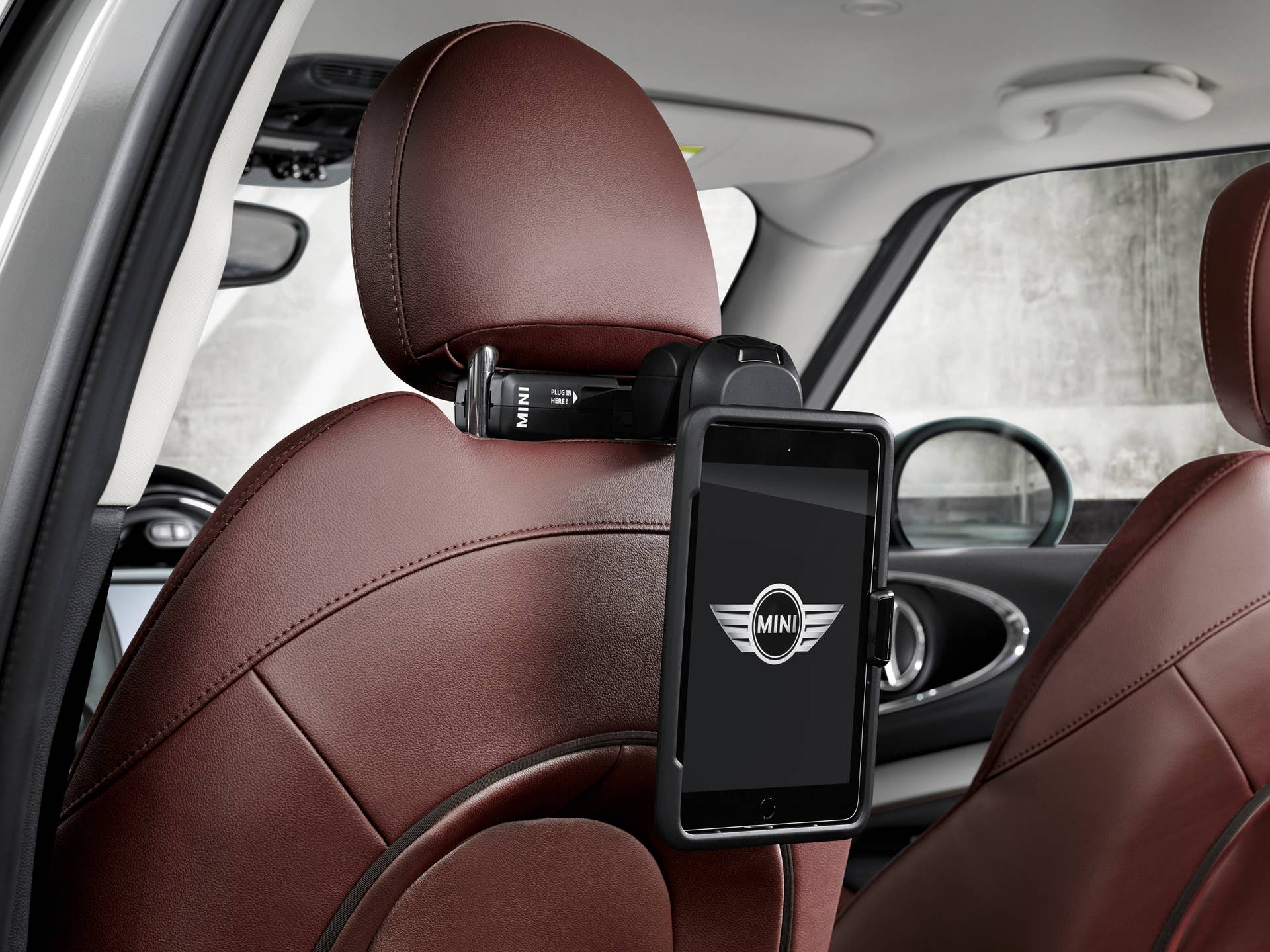 2016 Mini Clubman cabin
