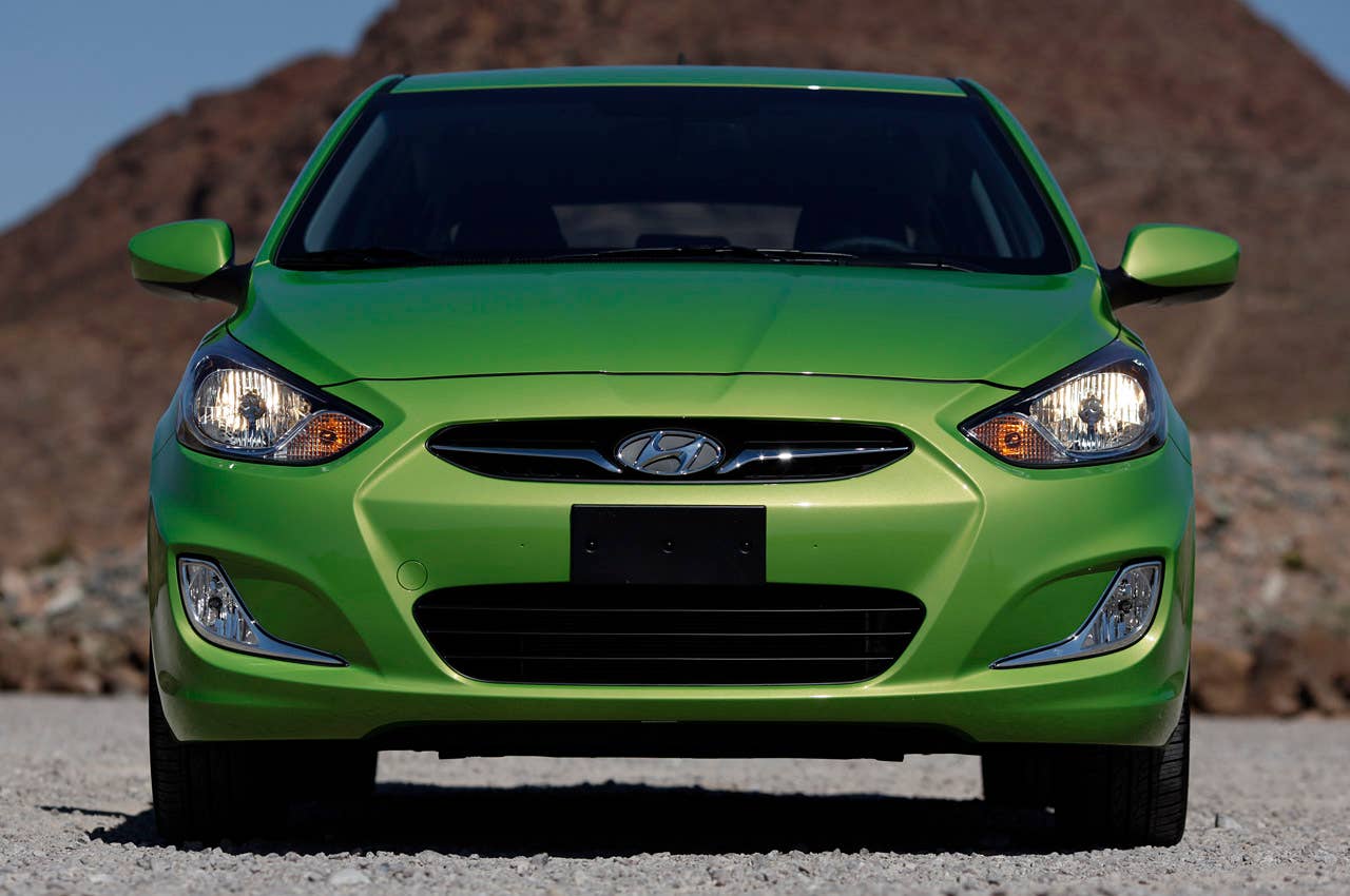 2012 Hyundai Accent Five-Door front view