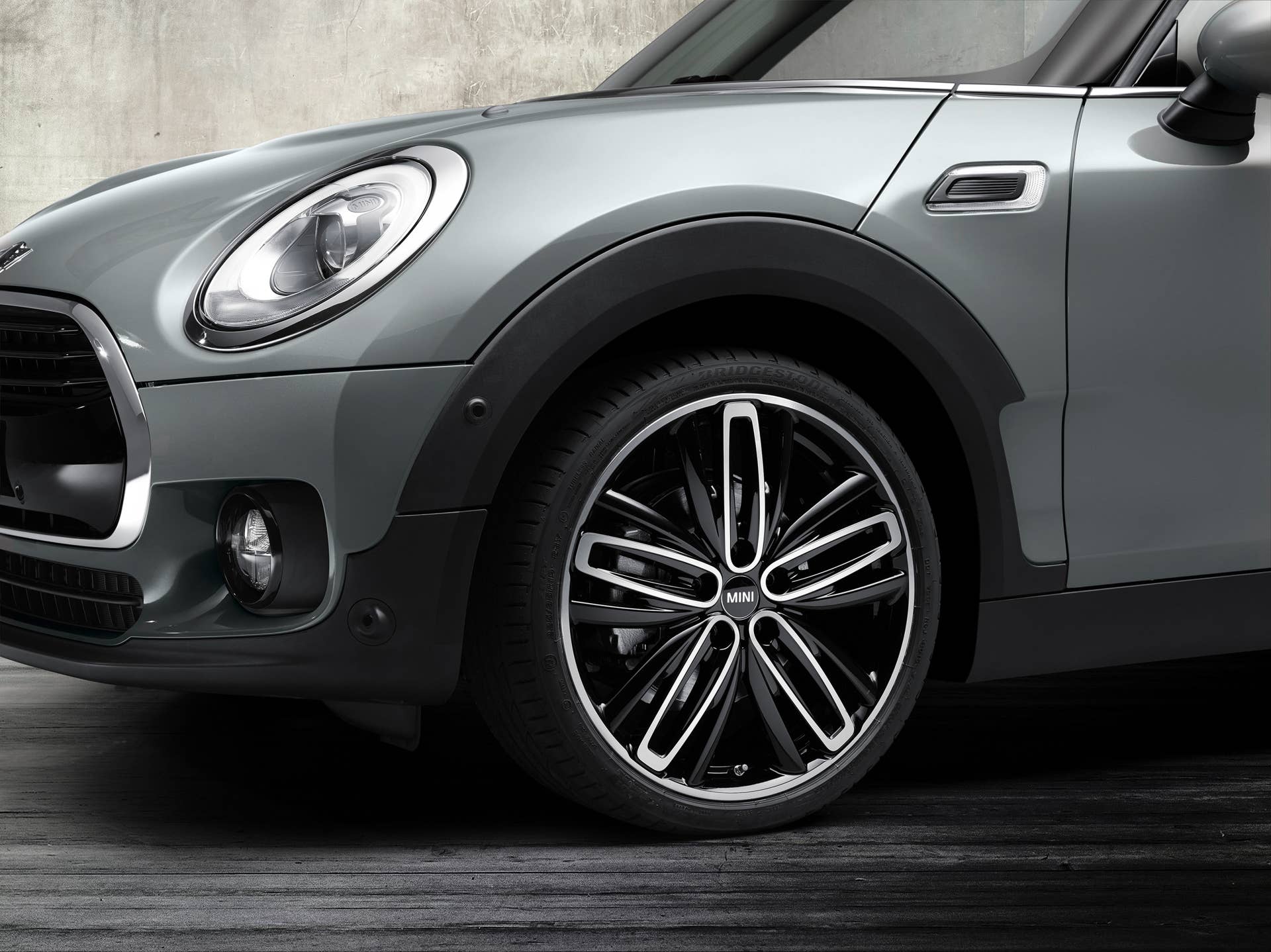 2016 Mini Clubman wheel