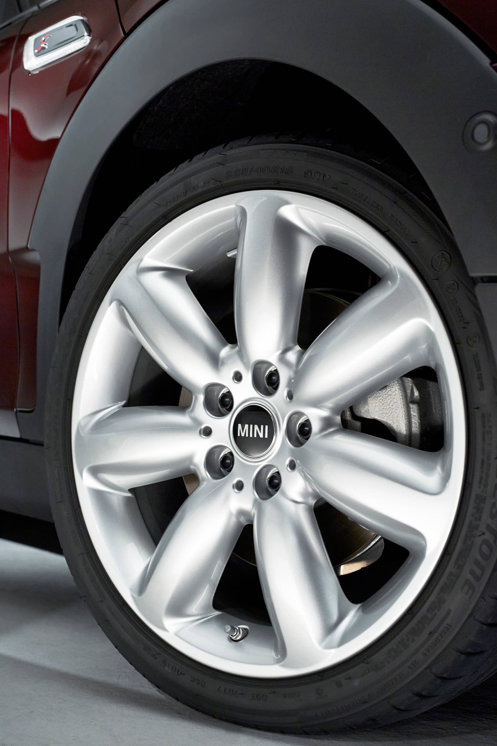 2016 Mini Cooper S Clubman wheel
