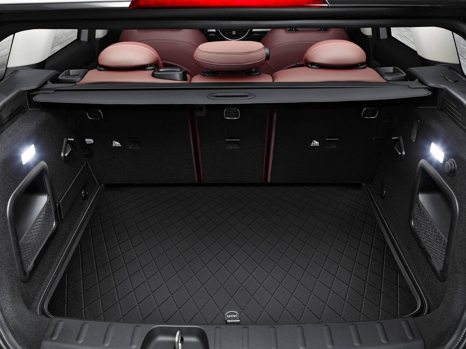 2016 Mini Clubman cabin