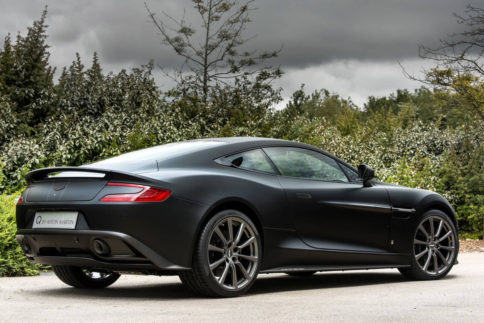 Aston Martin Vanquish One of Seven rear 3/4