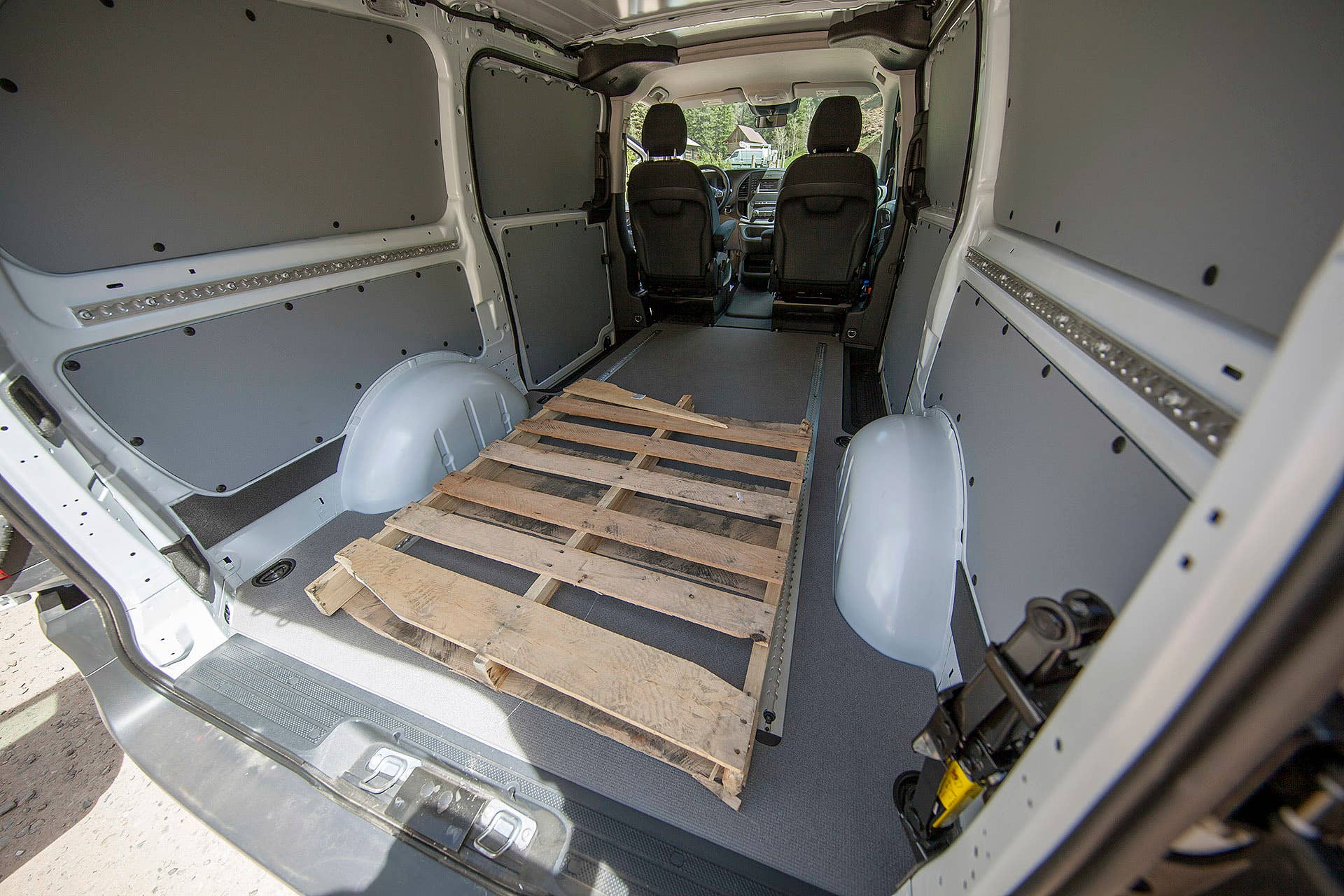 2016 Mercedes-Benz Metris rear cargo area