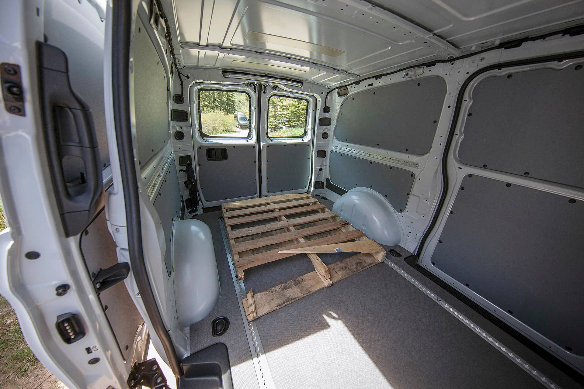 2016 Mercedes-Benz Metris rear cargo area