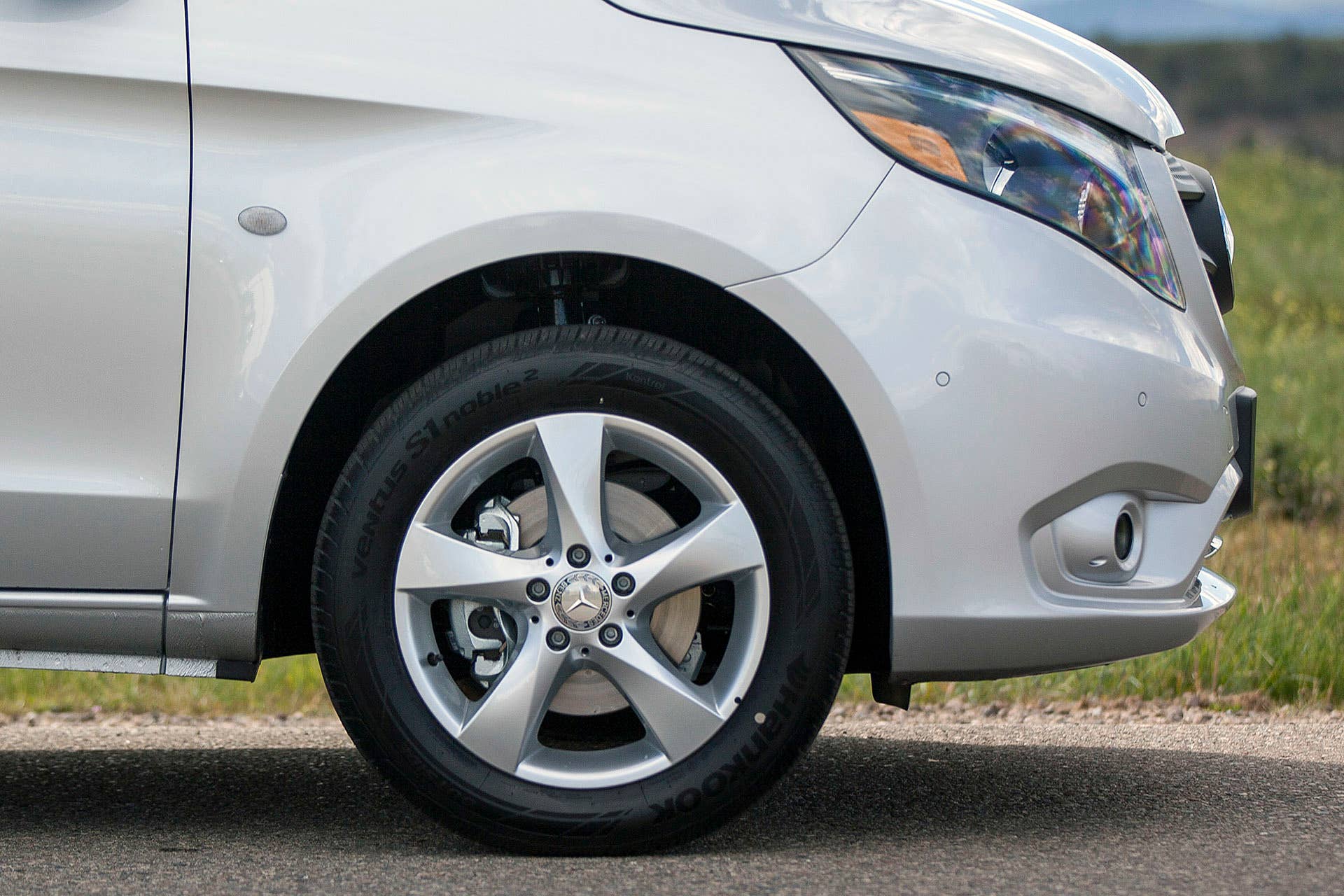 2016 Mercedes-Benz Metris wheel