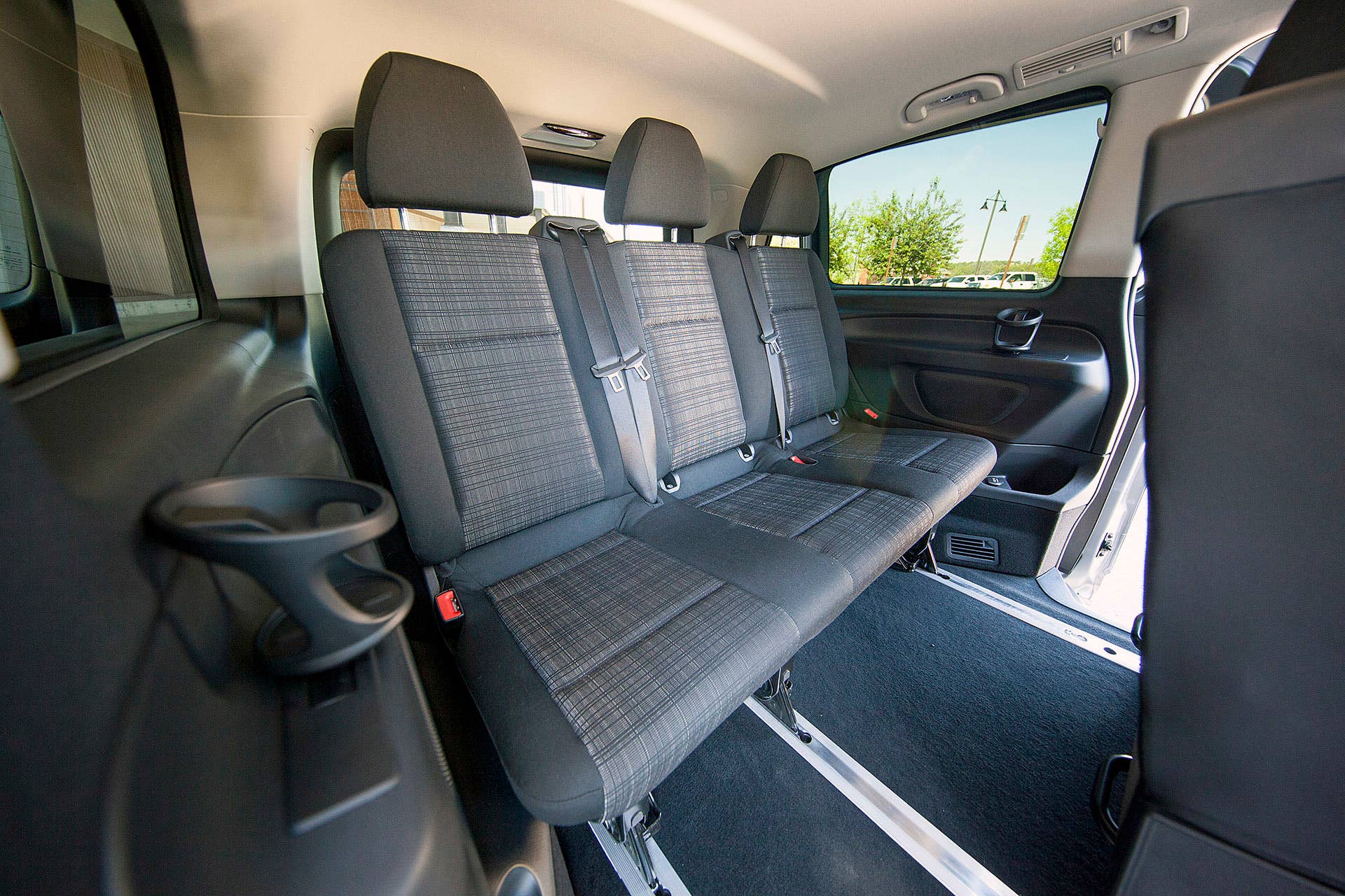 2016 Mercedes-Benz Metris third row