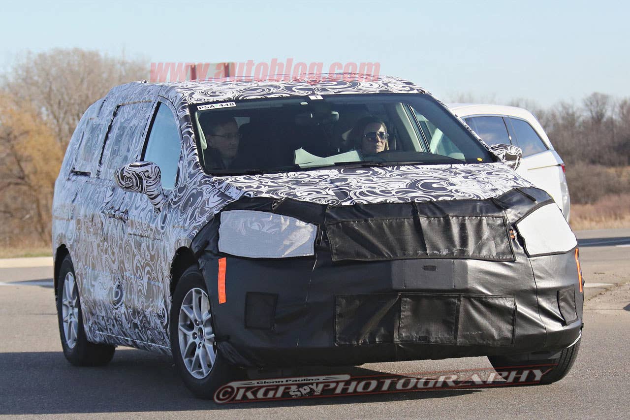 2017 chrysler town and country front end