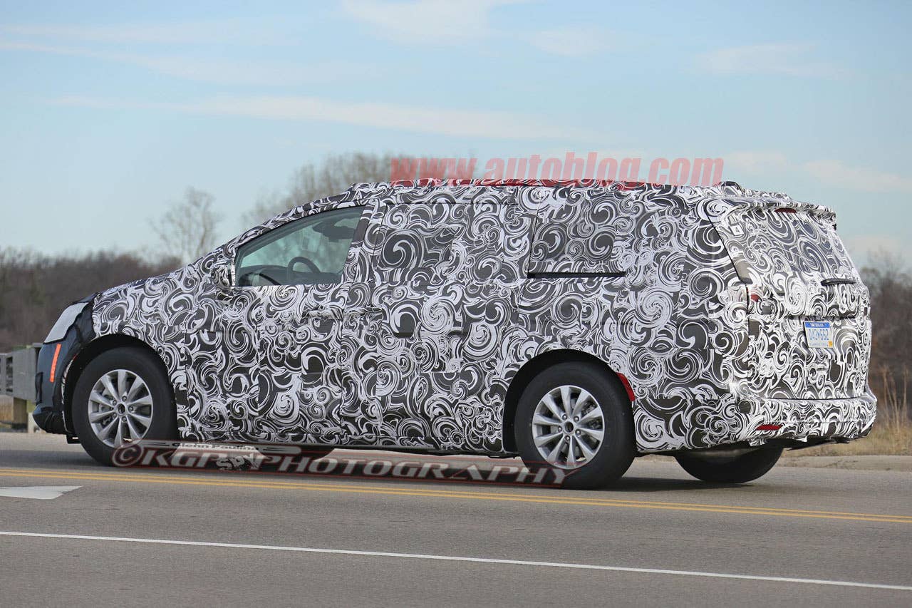 2017 chrysler town and country camouflage driver side