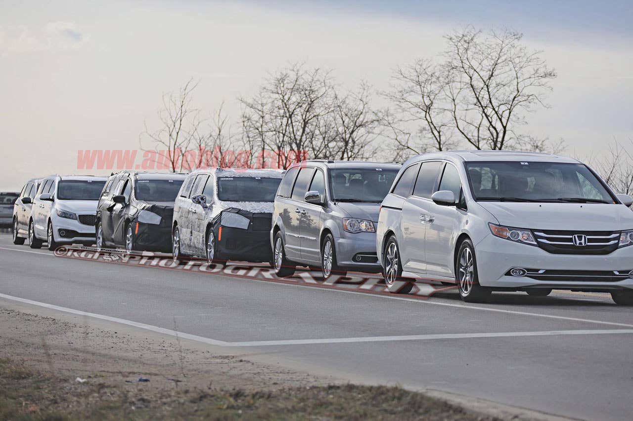 2017 chrysler town and country testing fleet