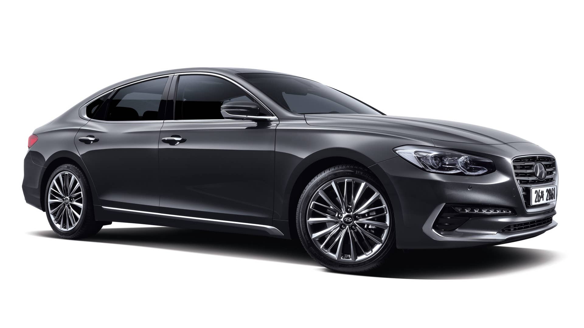 2018 Hyundai Azera front 3/4