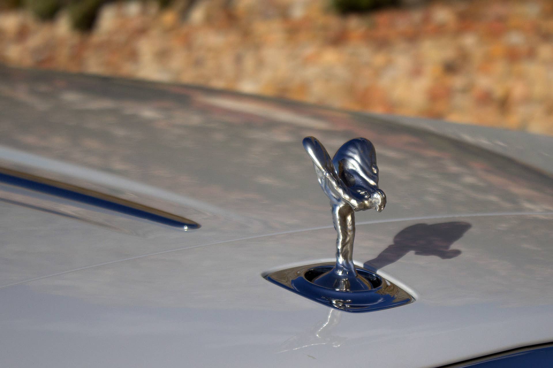 2016 Rolls-Royce Dawn hood ornament