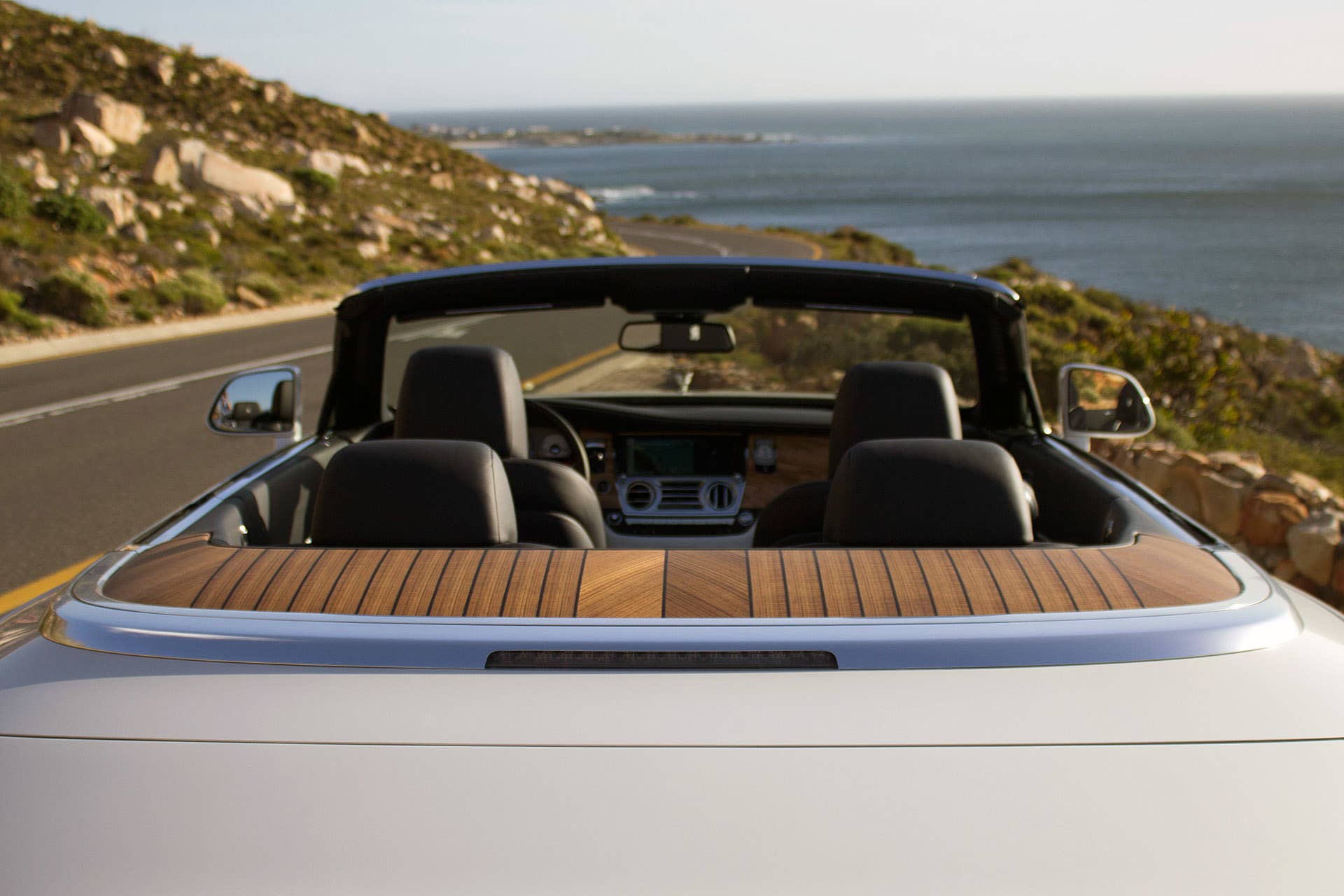 2016 Rolls-Royce Dawn wood trim