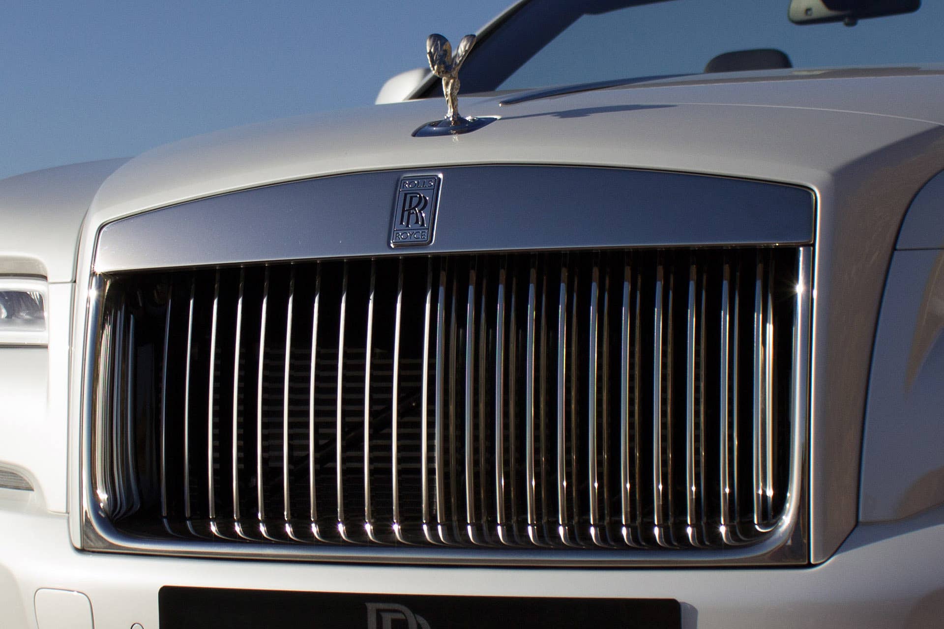 2016 Rolls-Royce Dawn grille