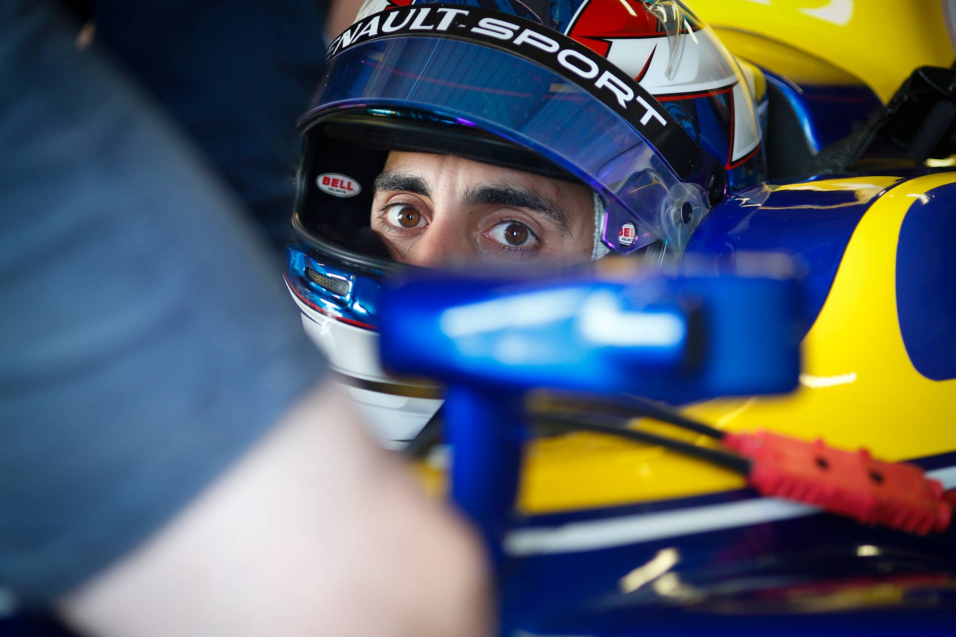FIA Formula E Championship 2015/16. Pre-season Testing Session Two. Sebstien Buemi (SUI), Renault e.Dams Z.E.15 Donington Park Racecourse, Derby, England. Tuesday 11 August 2015 Photo: Adam Warner / LAT / FE ref: Digital Image _L5R8584