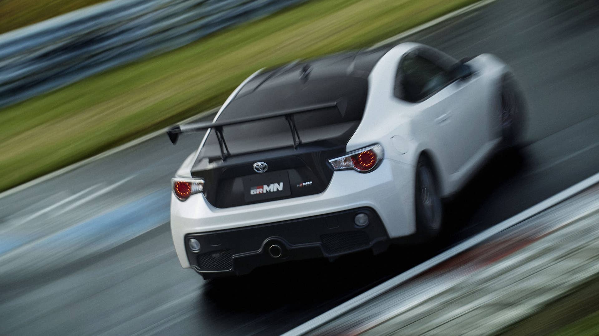 Toyota 86 GRMN drifting rear 3/4