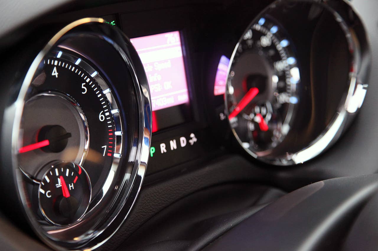 2011 Chrysler Town& Country Touring gauges