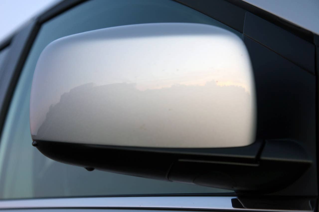 2011 Chrysler Town& Country Touring side mirror