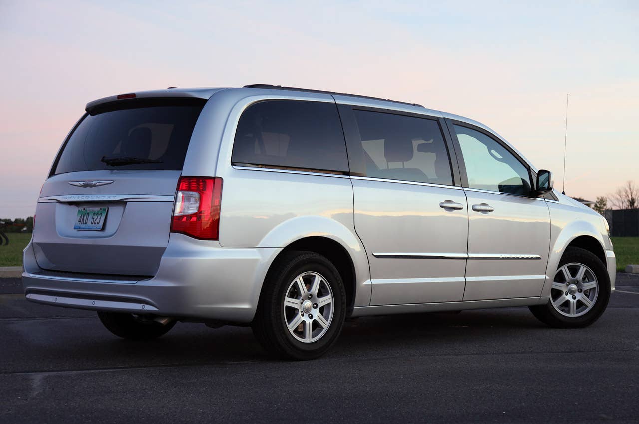 2011 Chrysler Town& Country Touring rear 3/4 view