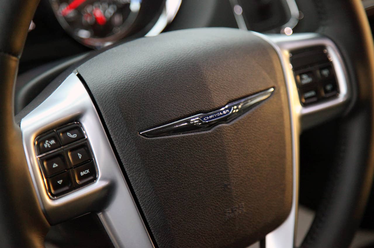 2011 Chrysler Town& Country Touring steering wheel