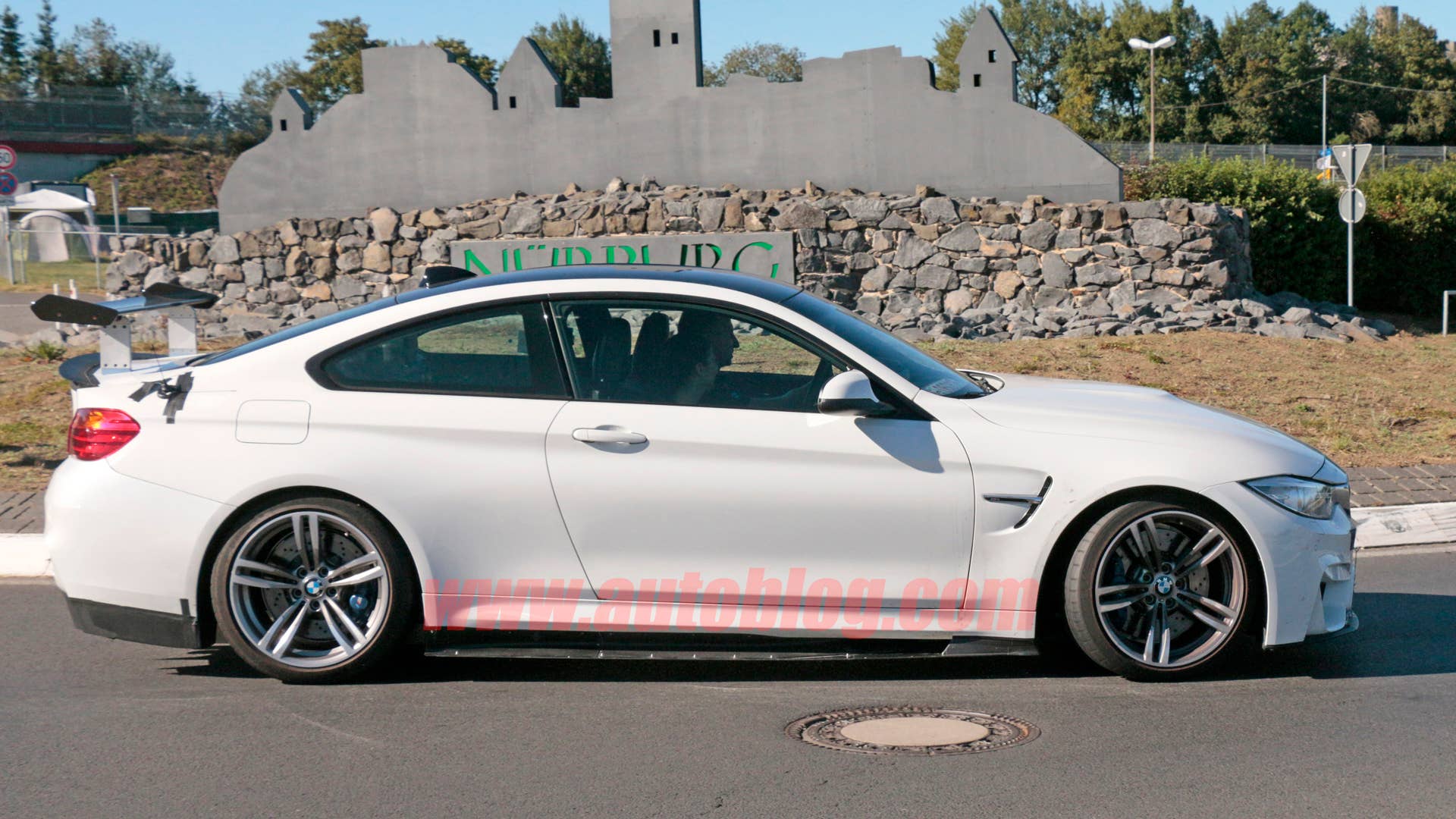 BMW M4 Extreme Aero Spy Shots Side Exterior