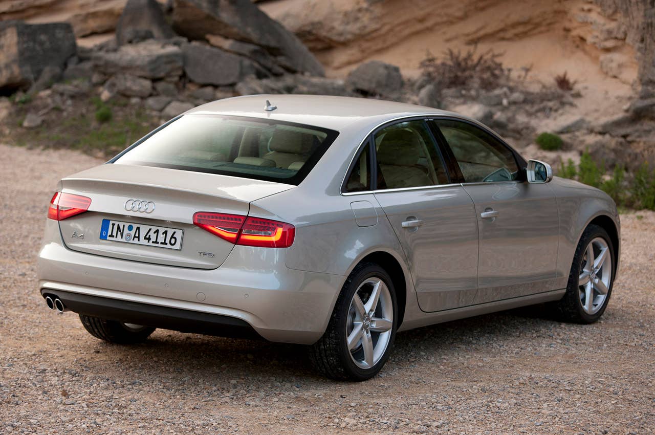 2013 Audi A4 rear 3/4 view